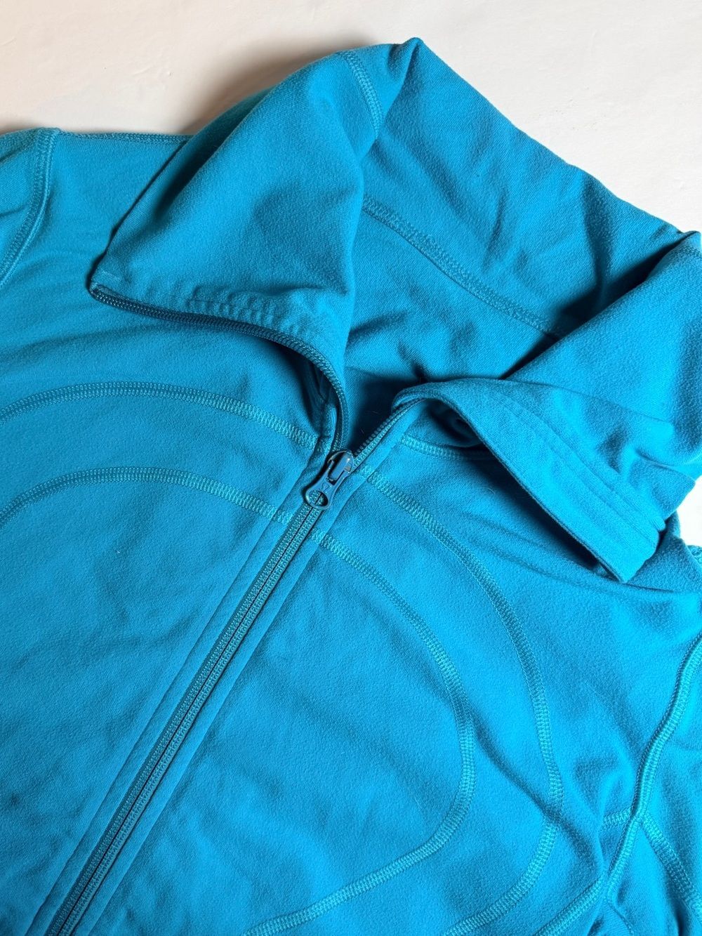 Lululemon Nice Asana Jacket Size 8 Bright Surge Blue Full Zip *flaw*